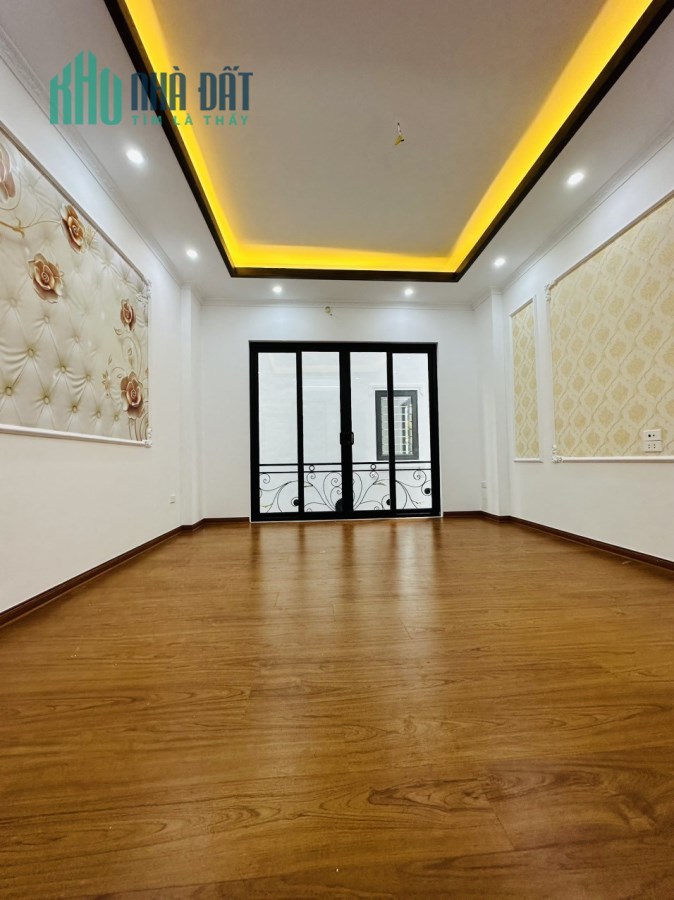 Bán nhà Nguyễn Sơn,Giáp MP,5 tầng,3 Ngủ, 3.98 tỷ có TL.LH0916488589