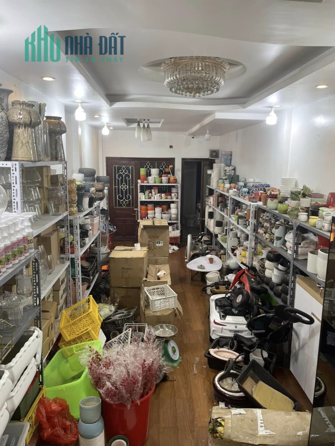 Bán nhà mặt phố Vũ Trọng Phụng, Quận Thanh Xuân, 65m2, mặt tiền 5.5m, 28 tỷ.