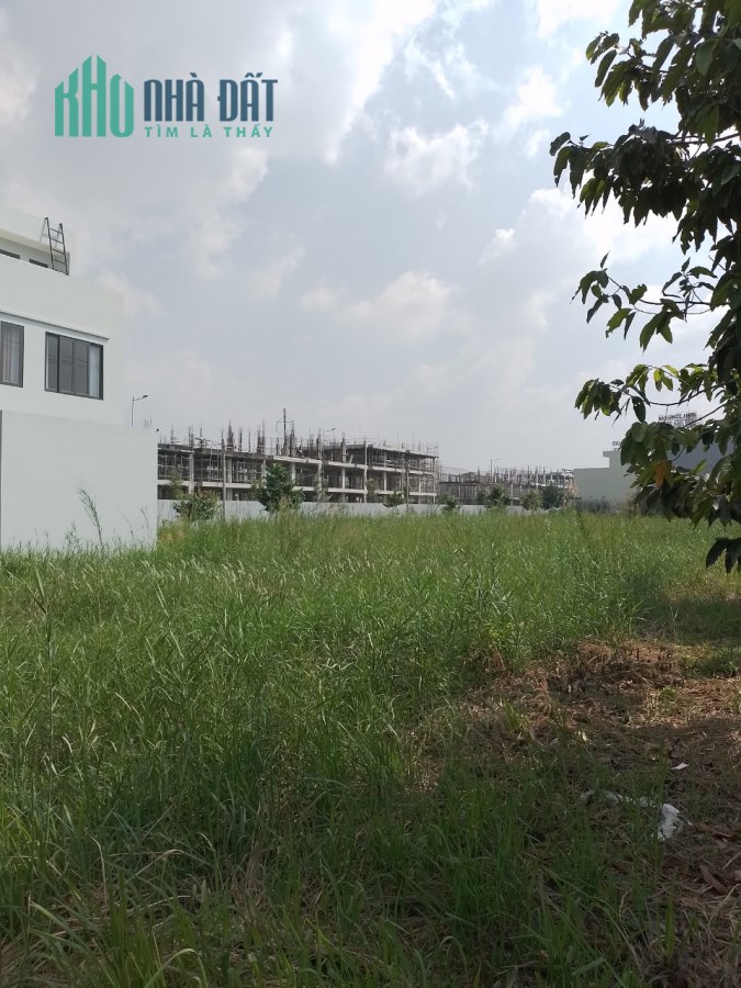 Chính chủ bán gấp nhà mặt tiền đường  826 C Long Hậu, buôn bán  (nối dài )đường Lê Văn Lương Nhà Bè
