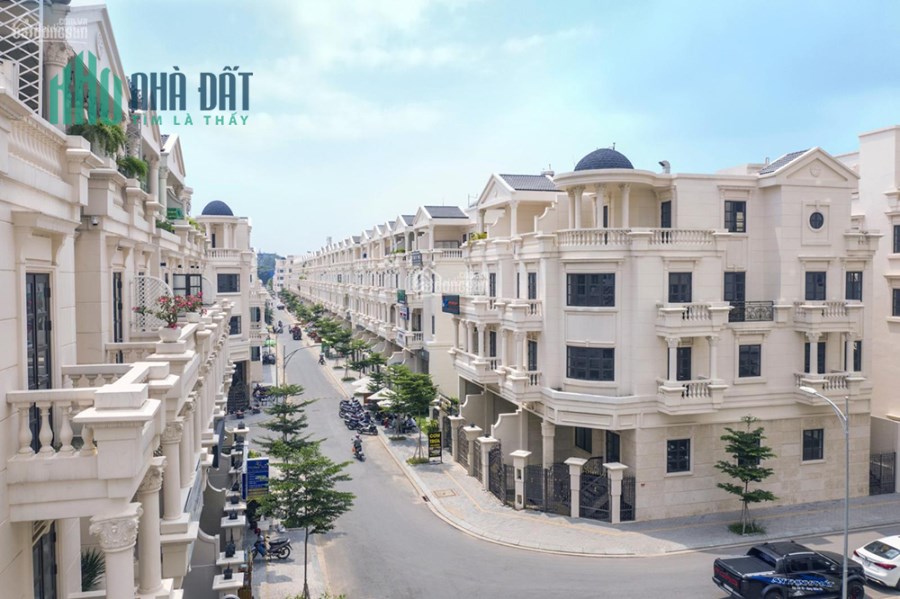 Nhà phố khu dân cư Thạnh Xuân, gần ngã tư ga Nguyễn Oanh, nhận nhà ngay