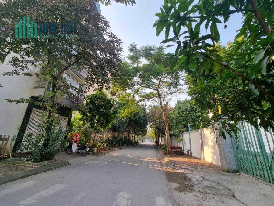 Bán nhà La Khê, view trường học, ô tô tránh, vỉa hè, chỉ 7.1 tỷ