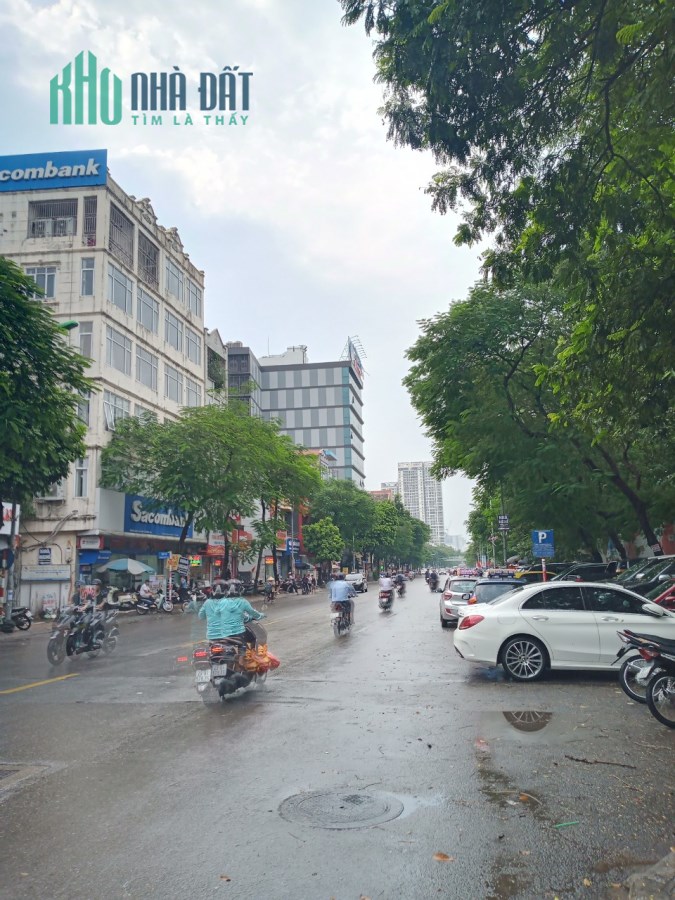 Chính chủ cần bán nhà Xuân La, ngõ thông oto, oto vào nhà, DT 60m2, MT 4m, 6 tầng, giá 11.6 tỷ