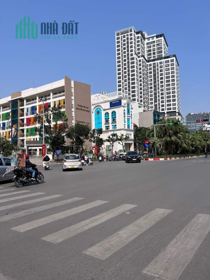 Hiếm : Bán đất lô góc mặt phố Liễu Giai Ba Đình Hà Nội. 11m*33m=332m2 Siêu đẹp 275 tỷ