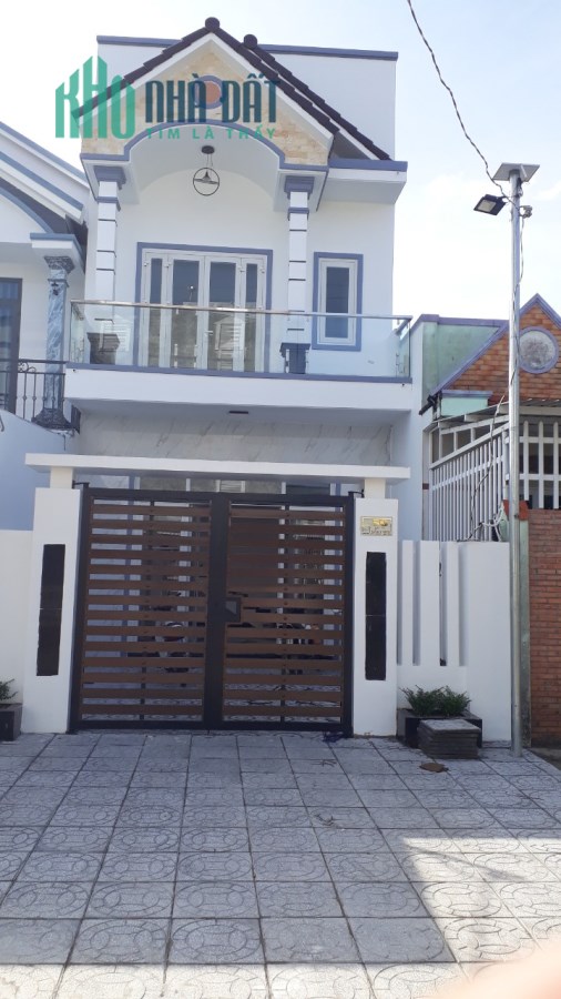 Bán nhà mặt tiền đường Văn Lang, phường Rạch Sỏi, TP.Rạch Giá