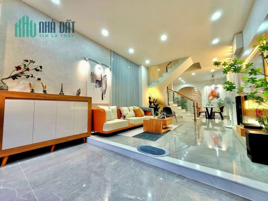 Bán nhà số 606/ đường Ba Tháng Hai Phường 14 Quận 10 50m2 8 tỷ