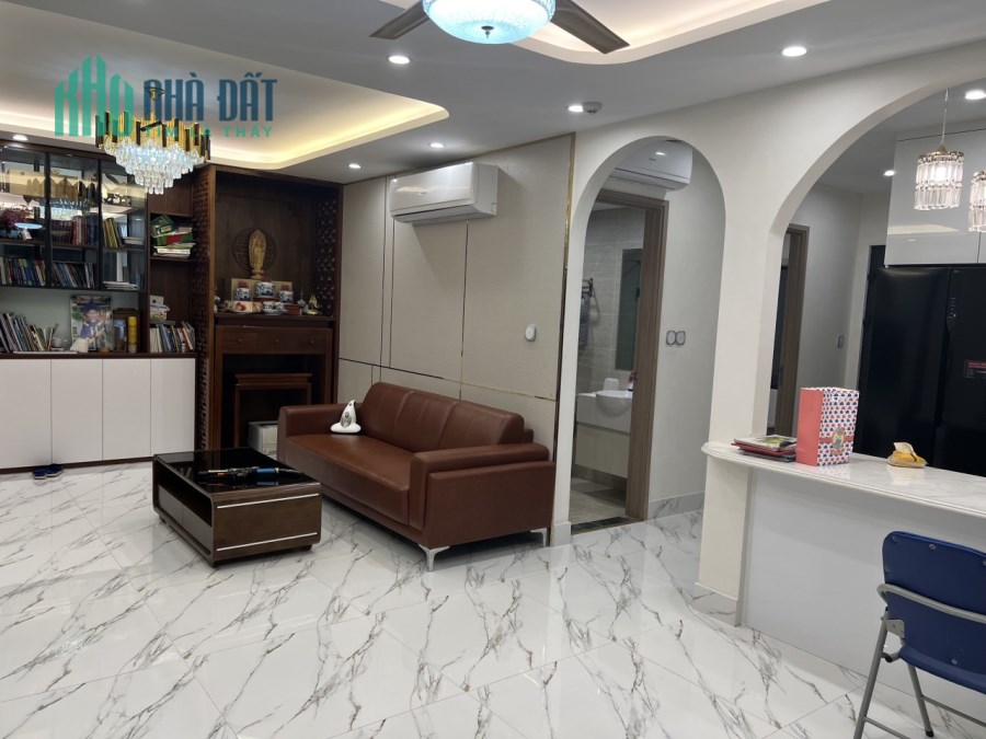 Chủ nhà thua bóng bán gấp căn 3 ngủ+1 full đủ giá cắt lỗ 3,7 tỷ bao toàn bộ phí Vinhomes Ocean Park.