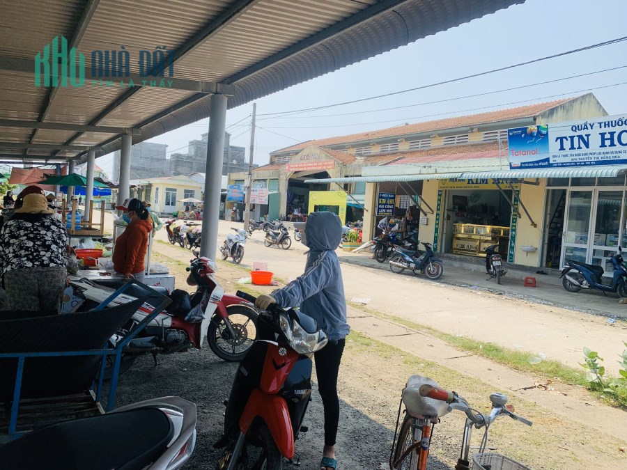 Cắt lỗ
 Bán đất biển ngân hàng siết nợ cạnh Hòn Yến