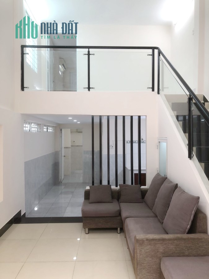 Cho thuê nhà căn góc nguyên căn nhánh 2 Dương Bá Trạc P1Q8