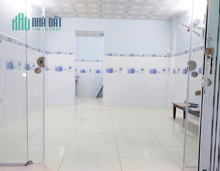 Bán nhà đẹp đường Lê Ngã, 20m2 (3.7x5.5), 2 tầng, nhỉnh 2 tỷ TL