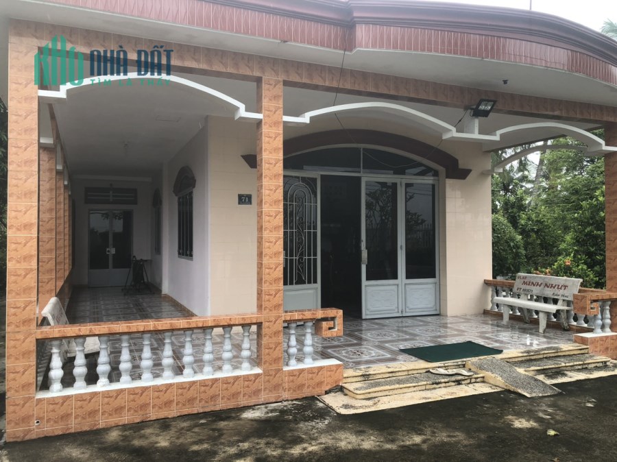Cần bán nhà diện tích 738m2 tại Cần Đước, Long An.