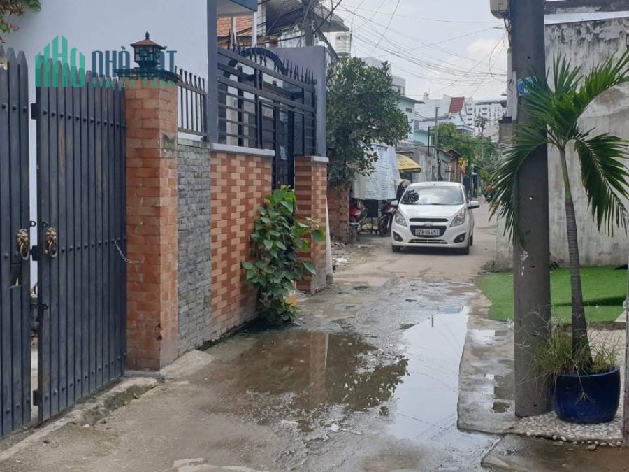 Bán nhà giá rẻ Thủ Đức,135m2 sát mặt tiền Võ Văn Ngân, Rẻ chạm đáy