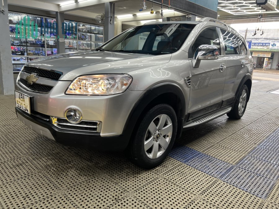 Cần bán xe Chevrolet Captiva LTZ. AT .2.4. Đời 2008