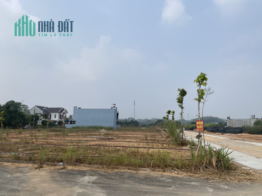 BÁN ĐẤT ĐƯỜNG NGUYỄN TẤT THÀNH TRUNG TÂM TP YÊN BÁI