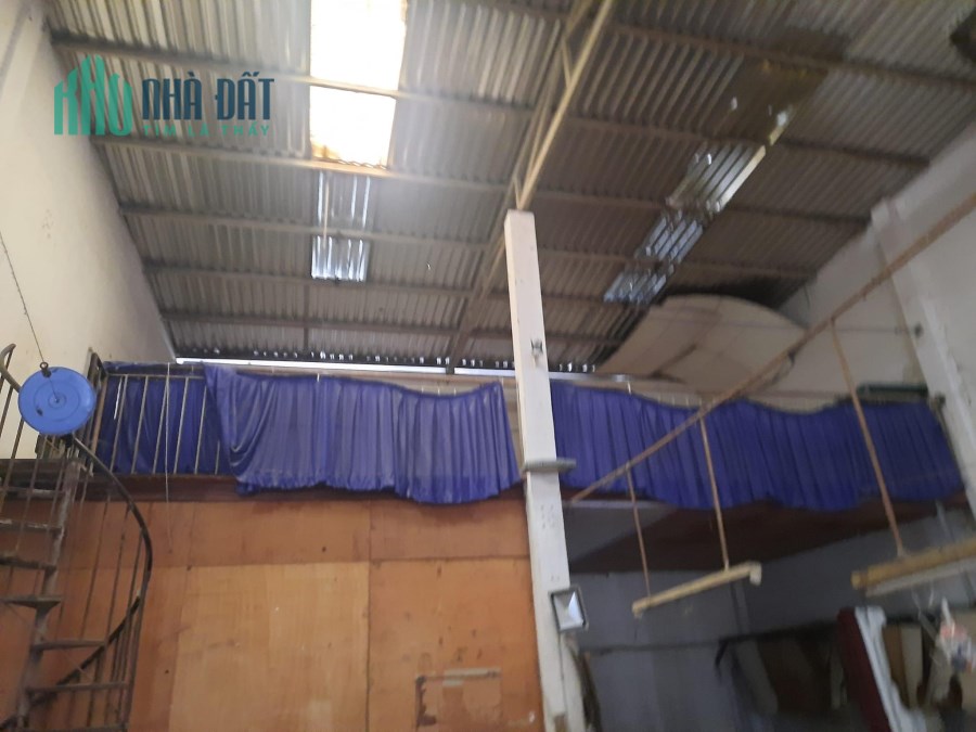 Bán nhà MT ngay Trần Mai Ninh - Trường Chinh, DT:11x18m, Cấp 4, 11.5 tỷ (TL)