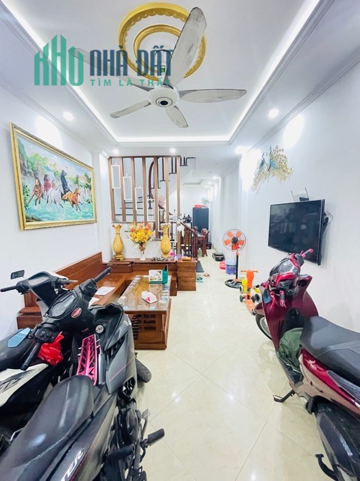 Bán nhà Tô Hiệu, Hà Đông, 2 thoáng, ô tô đỗ cửa, 3,9 tỷ