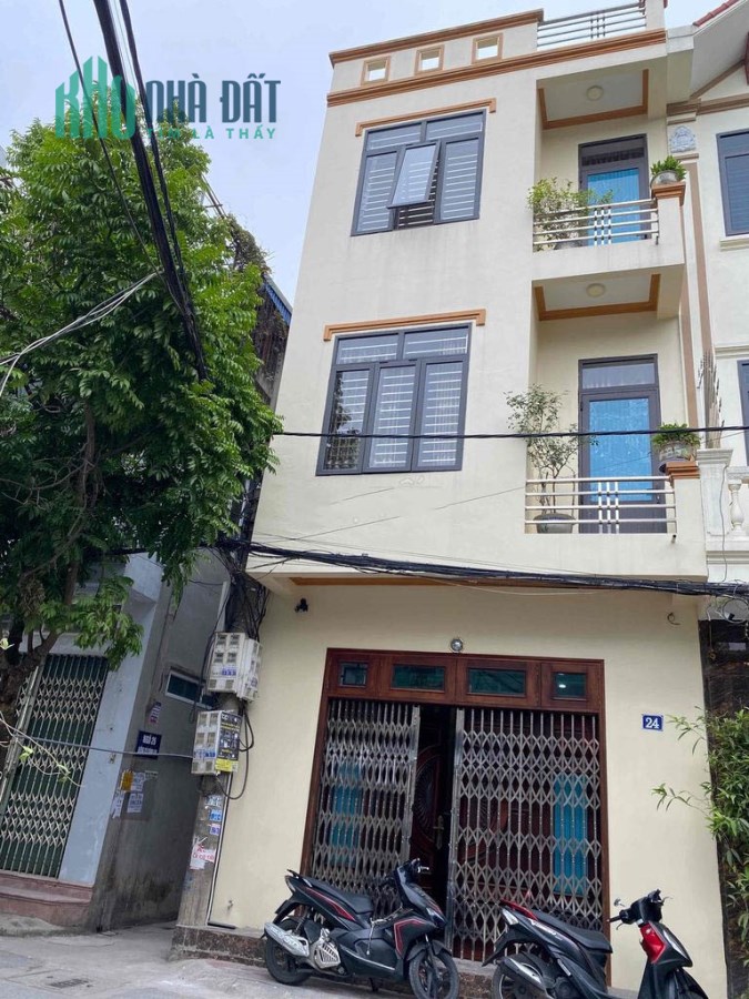 Chính chủ bán nhà mặt đường Cù Chính Lan