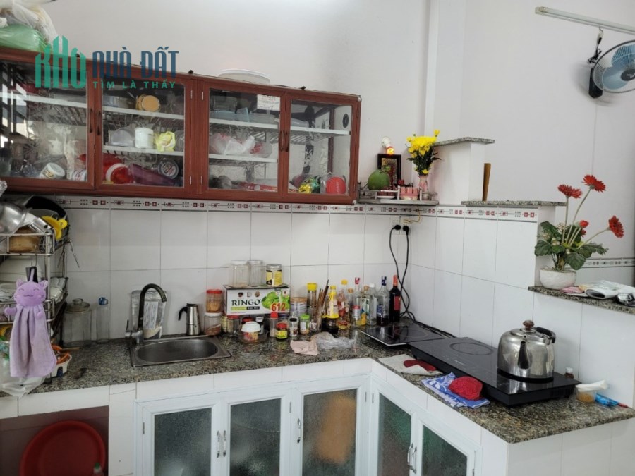 Bán nhà giáp TÂN PHÚ 59m2 (4x14.5m) 3PN, HẺM ÔTÔ THÔNG THẲNG nhỉnh 4 TỶ (TL)