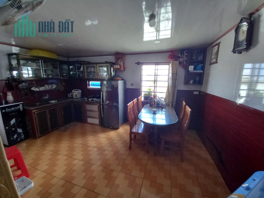 Bán Nhà Rộng Giá Rẻ Chỉ 2,4 tỷ, bán trong tuần, kẹt tiền mới bán giá này 0937471568