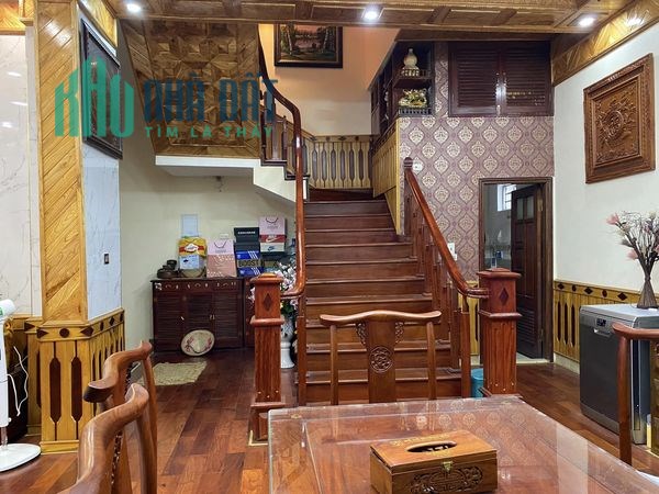 BÁN NHÀ ĐÔNG ANH ( CHỢ KIM) NHÀ ĐẸP Ở LUÔN - SẴN SÀNG ĐÓN TẾT 
 PHONG CÁCH BIỆT THỰ - ĐỒ GỖ NHẬP