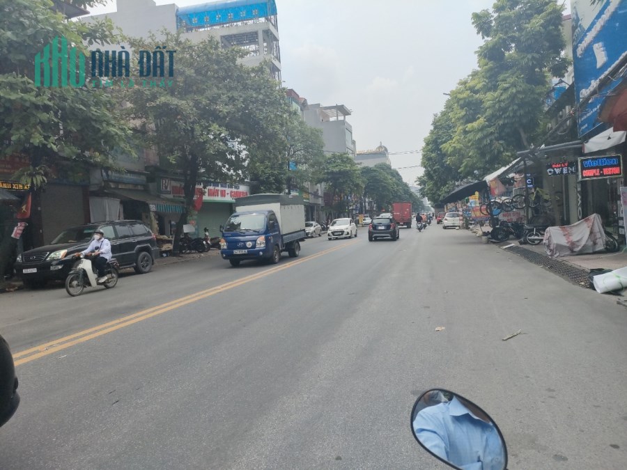 DIỆN TÍCH 360 M MẶT TIỀN 15 M  ĐƯỜNG 2 Ô TÔ TRÁNH NHAU GIÁ CHỈ 14 TRIỆU 1M      
PHƯỜNG  Hương Mạc