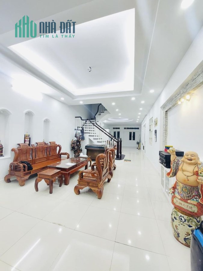Bán nhà nhỏ xinh đường Bà Triệu, Q. Hà Đông, 35m2, MT 3,5 giá 3.4 tỷ.