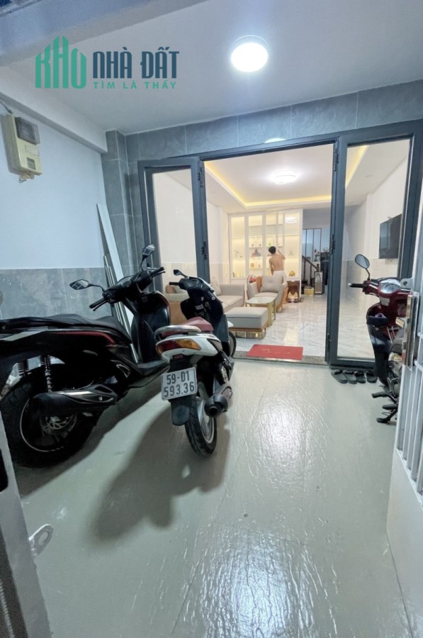 Bán gấp nhà Trường Chinh Q,TP 62m2 2T 3PN 3WC nhà mới ở ngay chỉ 5 tỉ xxx