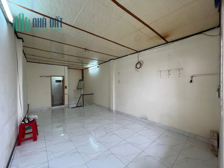 Bán nhà Hoàng Hoa Thám, DTSD 57 M2, Sát chợ Cây Quéo ,chỉ 3tỷ389 ,0903428326