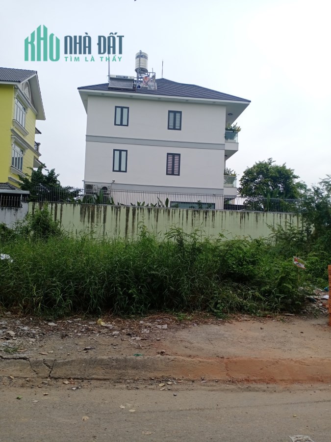 Bình Thạnh, bán gấp lô đất 15 x 20m, khu biệt thự cao cấp, chỉ 30 tỷ 500