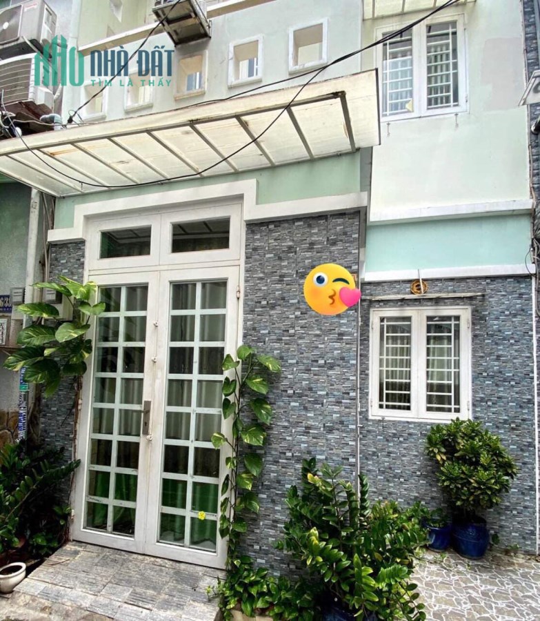 Nhà HOÀNG VĂN THỤ, bán gấp, 4.5  tỷ, 3 lầu, 3 phòng