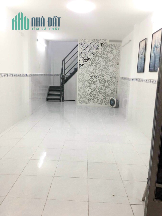Cho thuê nhà NC đường Âu Dương Lân P3,Q8  Giá thuê : 9 Triệu
