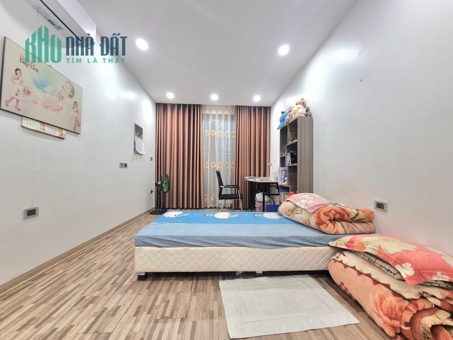 Bán nhà đền lừ 1, Hoàng Mai 40m*5 Tầng giá 4.75 Tỷ
