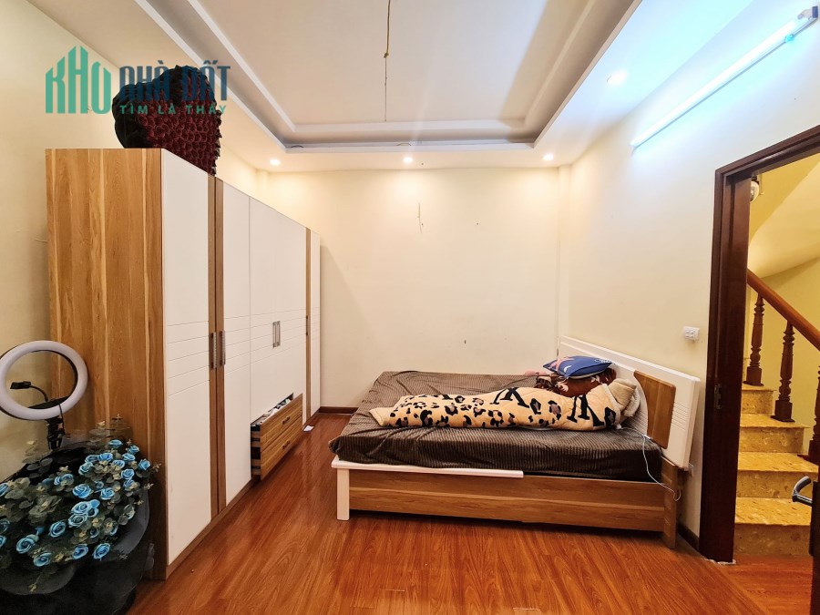 Bán nhà Kim Ngưu, Hai Bà Trưng 32m*5 Tầng giá 3.05