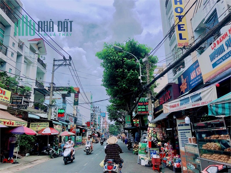 Bán nhà mặt tiền chợ vãi đường Phú Thọ Hòa,DT:8.5x30m đúc 3 lầu giá 45 tỷ