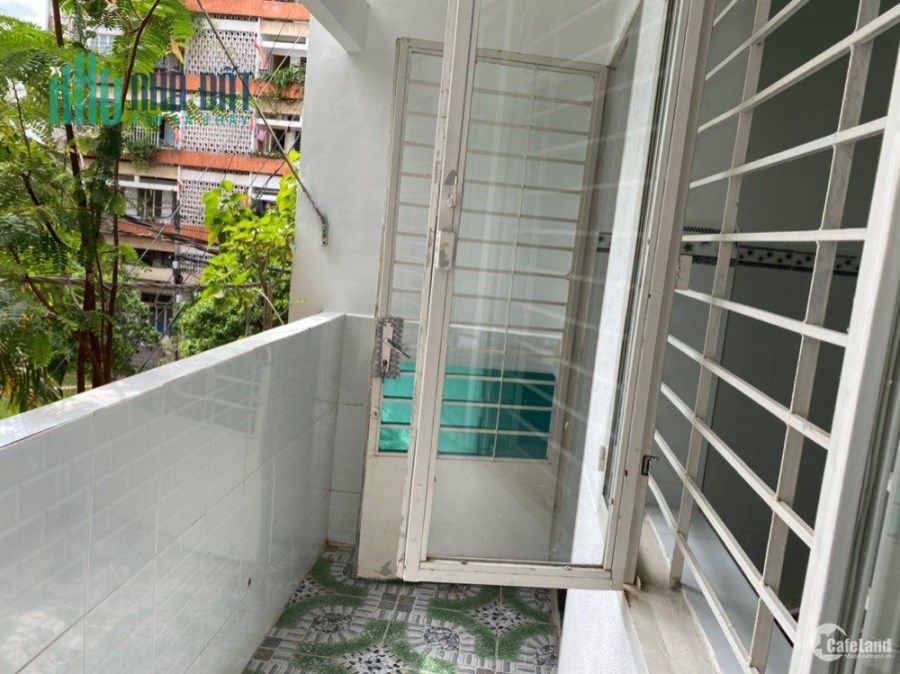 Chính chủ bán căn hộ lầu 1 Chung cư Nhiêu Lộc A, P. Tân Thành, Q. Tân Phú.