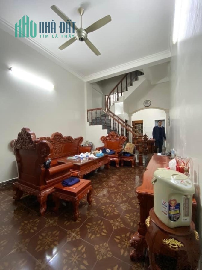 Bán nhà phố ngõ 3x Hoàng Như Tiếp -Long Biên 58m2 mặt tiền 4,2 m giá rẻ 6 tỷ vô vàn tiện ích xung