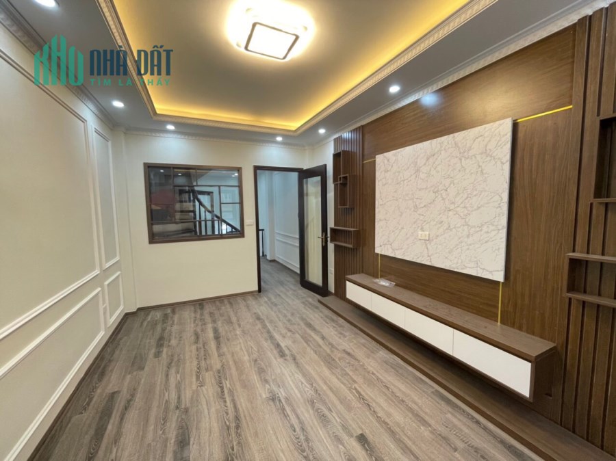 Bán nhà ngõ 280 phố Lạc Long Quân,Trích Sài, Phường Bưởi, Quận Tây Hồ 60mx 5 t giá 8 tỷ