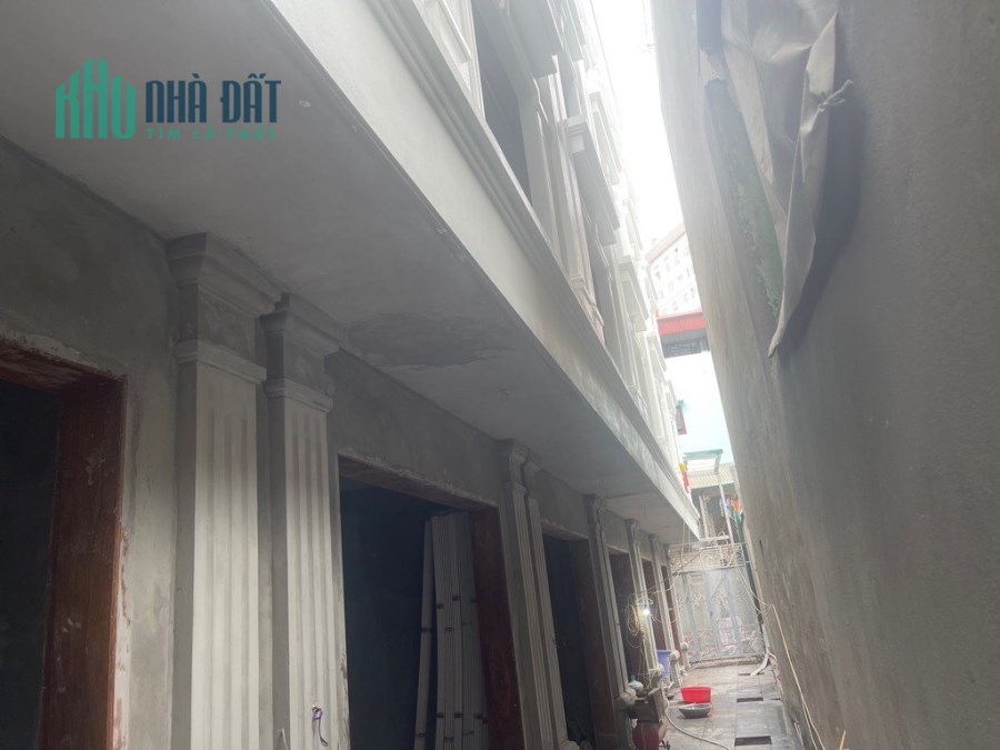 NHÀ NGỌC LÂM  MỚI ĐÓN TẾT, Ô TÔ ĐỖ CỔNG, SÁT PHỐ, GẦN CẦU, NHIỀU TIỆN ÍCH, ĐI TRUNG TÂM PHỐ CỔ 3