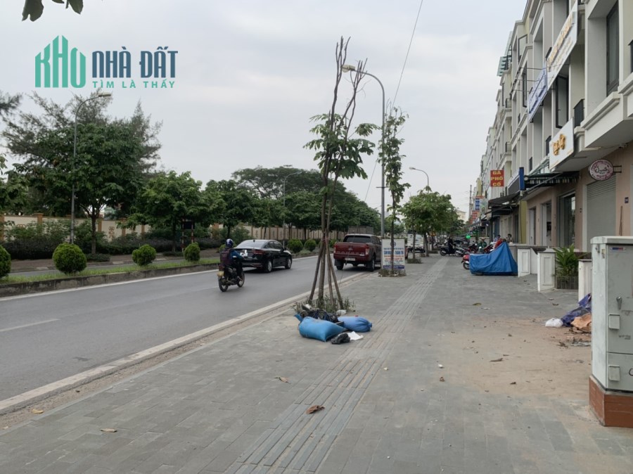 Tứ Hiệp - Thanh Trì: Nhà mặt đường ô tô đỗ, 110 m2*5 tầng, mt 8m, 21 tỷ