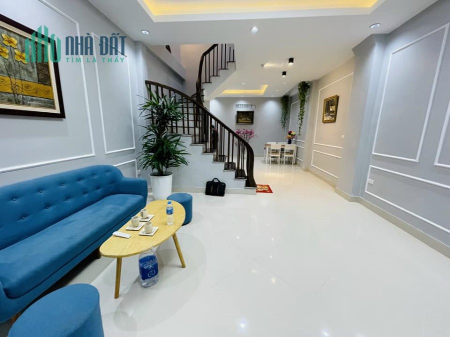 Cần Tiền Bán nhà gấp 41m2*6 tầng MT 5m nhỉnh 6,5 tỷ khách chỉ việc xách vali về.