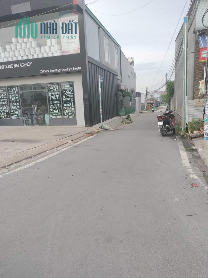 Cho thuê căn nhà góc cực đẹp đường Trần Phú - Nhơn Trạch