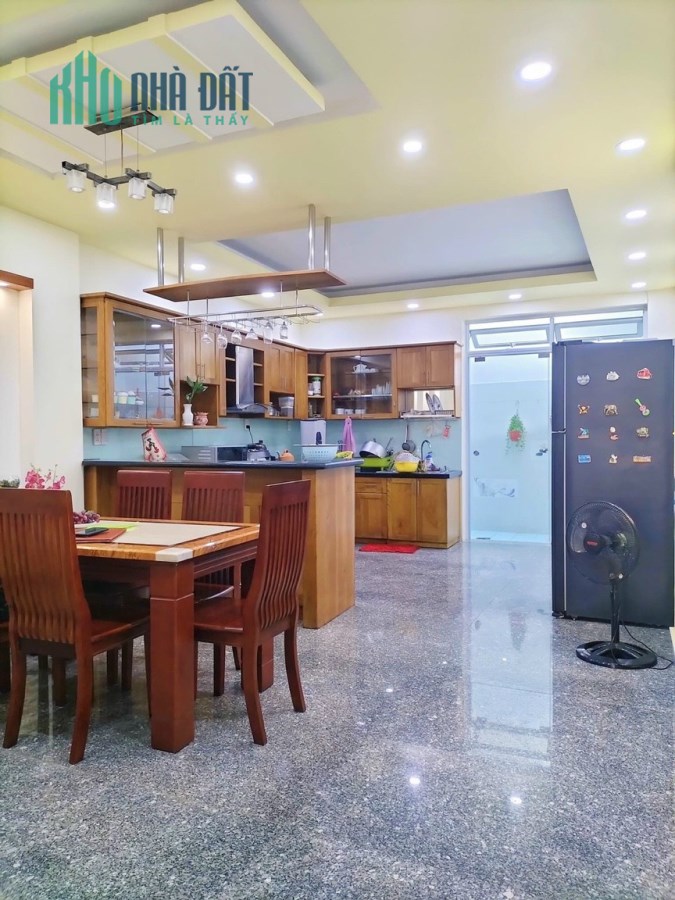 Bán Nhà Mặt Tiền Thống Nhất, Tân Phú, 84m2, Ngang Khủng Gần 5m, Nhỉnh 9 Tỷ Thương Lượng.