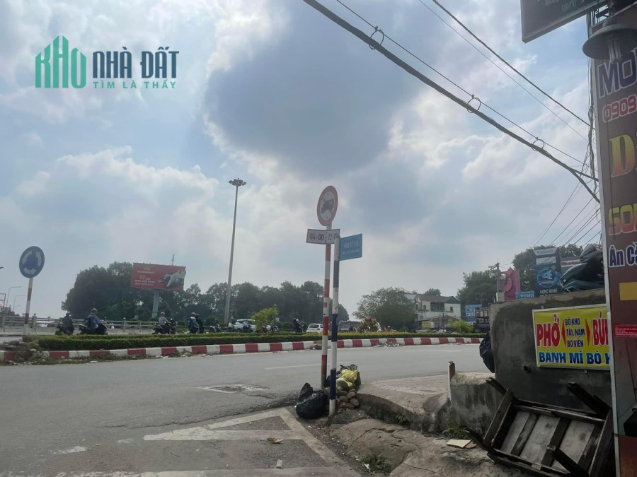 cho thuê mặt bằng góc 2 mặt tiền ngay vòng xoay tam hiệp biên hòa đồng nai