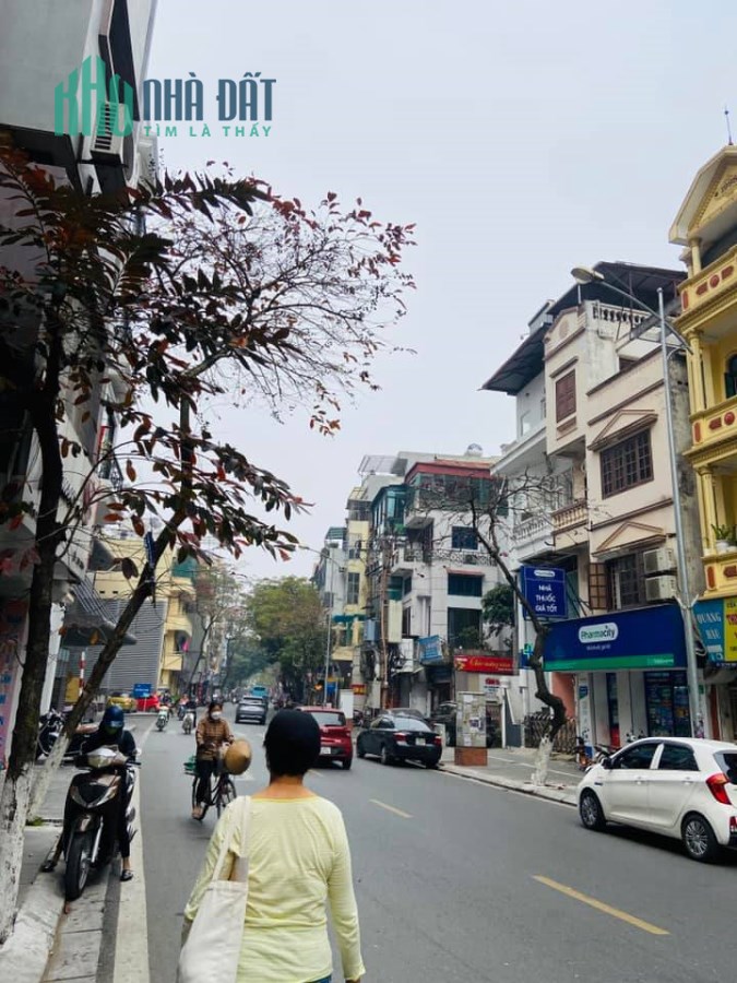 Hoa Hậu 2 mặt phố Đống Đa, Vỉa Hè, Kinh doanh đa ngành, 80m2, mặt tiền 10m, Giá 35 tỷ