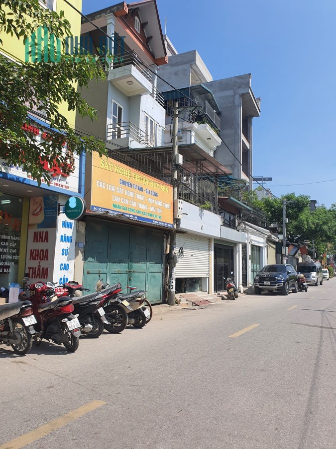 BÁN NHÀ BÁT KHỐI LONG BIÊN 70 M 2 TẦNG 5 tỷ 9 XE Ô TÔ 45 CHỖ ĐỖ CỬA ĐANG CHO THUÊ