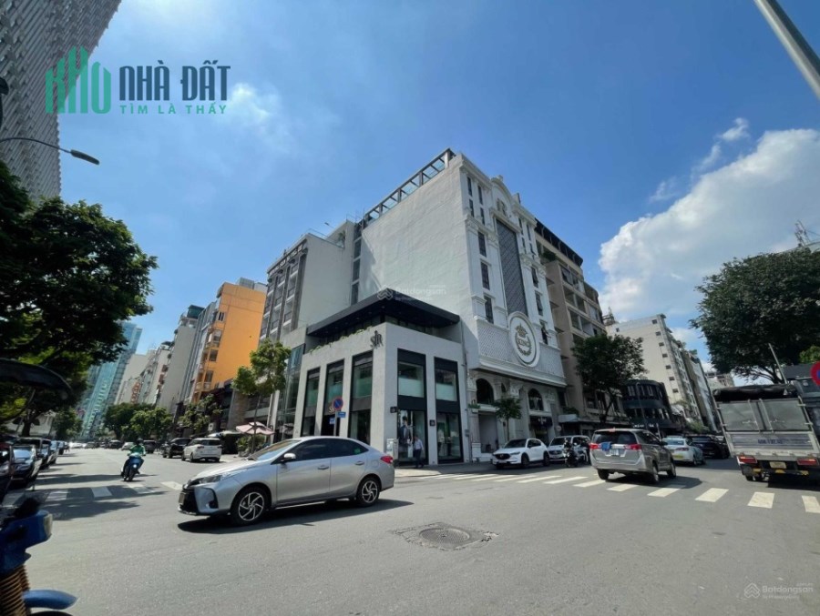 Nhà mặt tiền Nguyễn Thị Minh Khai, Quận 1, 6 tầng 300m2, giá tốt