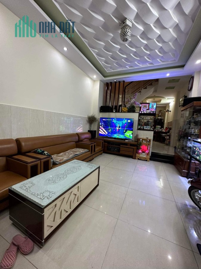 Tân Phú, Tân Hương, Sát Mặt Tiền,64m2, 4 Tầng, Xe Hơi Tận Nhà, Chỉ 7 tỶ...