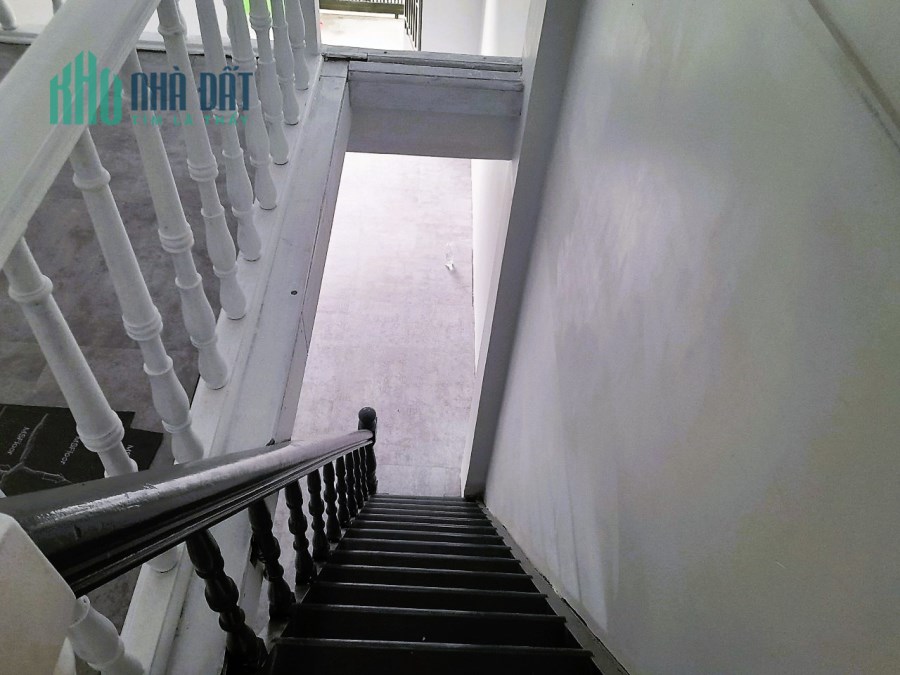 Cho thuê nhà 5X11 1T1L 2PN HẺM THÔNG XE HƠI đường 11, Linh Xuân