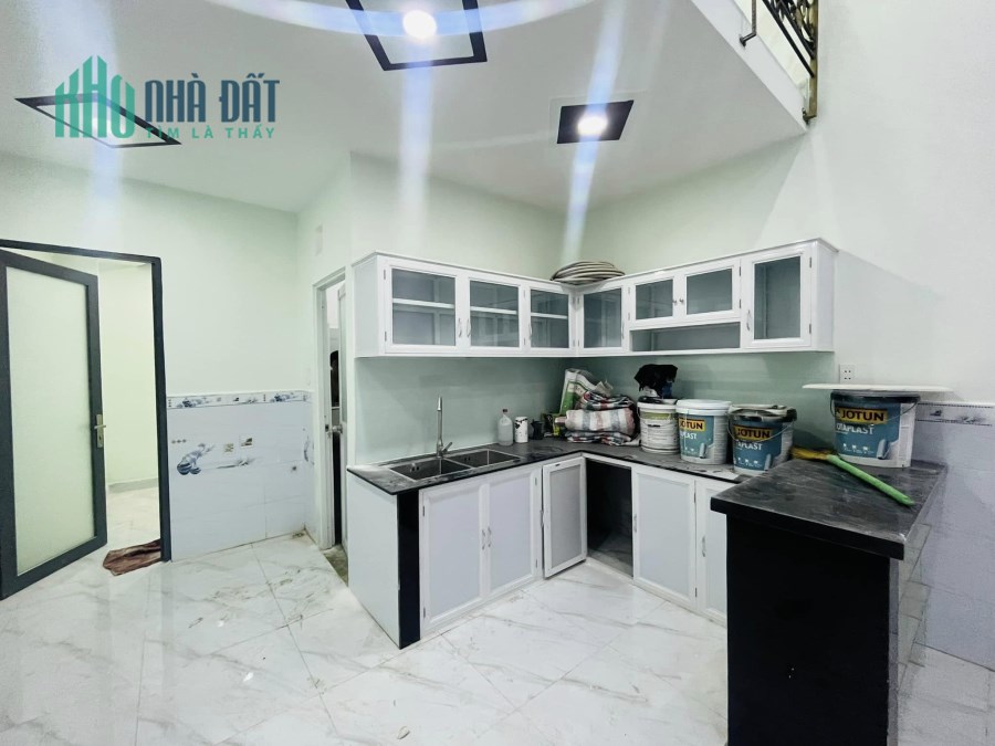 CẦN GẤP BÁN NHÀ MỚI Ở NGAY NGUYỄN THỊ ĐẶNG TTH Q12 TƯƠNG LAI RA MẶT TIỀN DT 55M NHỈNH 2 TỶ.