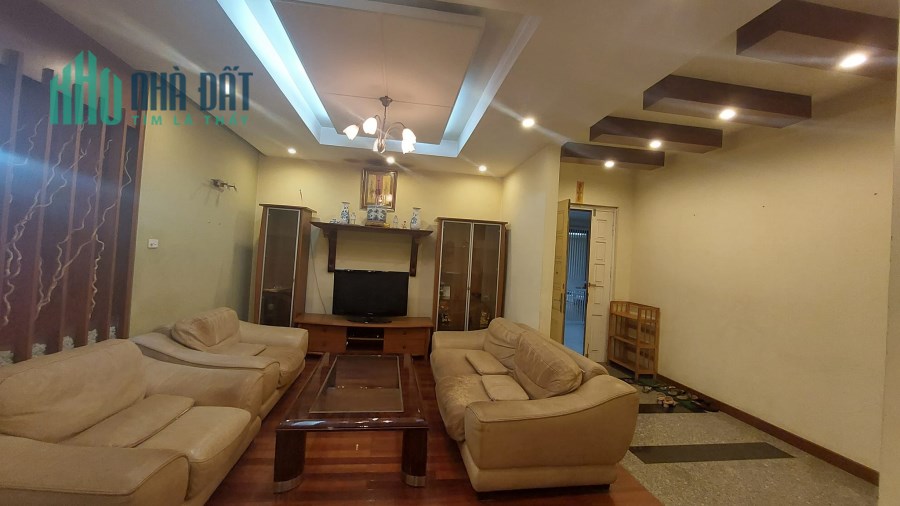 Bán Căn Hộ Cao Cấp 130m2- 91 Nguyễn Chí Thanh-Đống Đ, 3PN, chỉ 4tỷ8