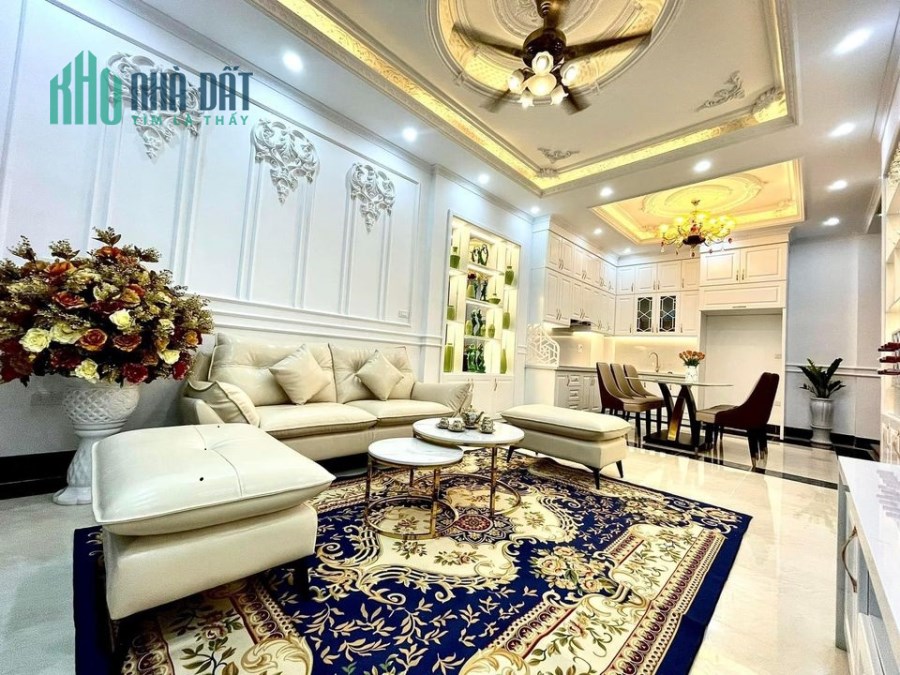 Bán nhà Ngã Tư Sở 35m2, 5 tầng lô góc chỉ 4 tỷ cực đẹp
